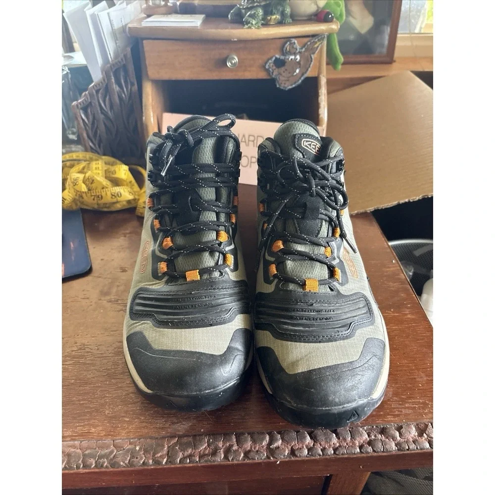 Men's Size 11.5 KEEN Bellows Flex Mid Waterproof Hiking Boots Gray Orange